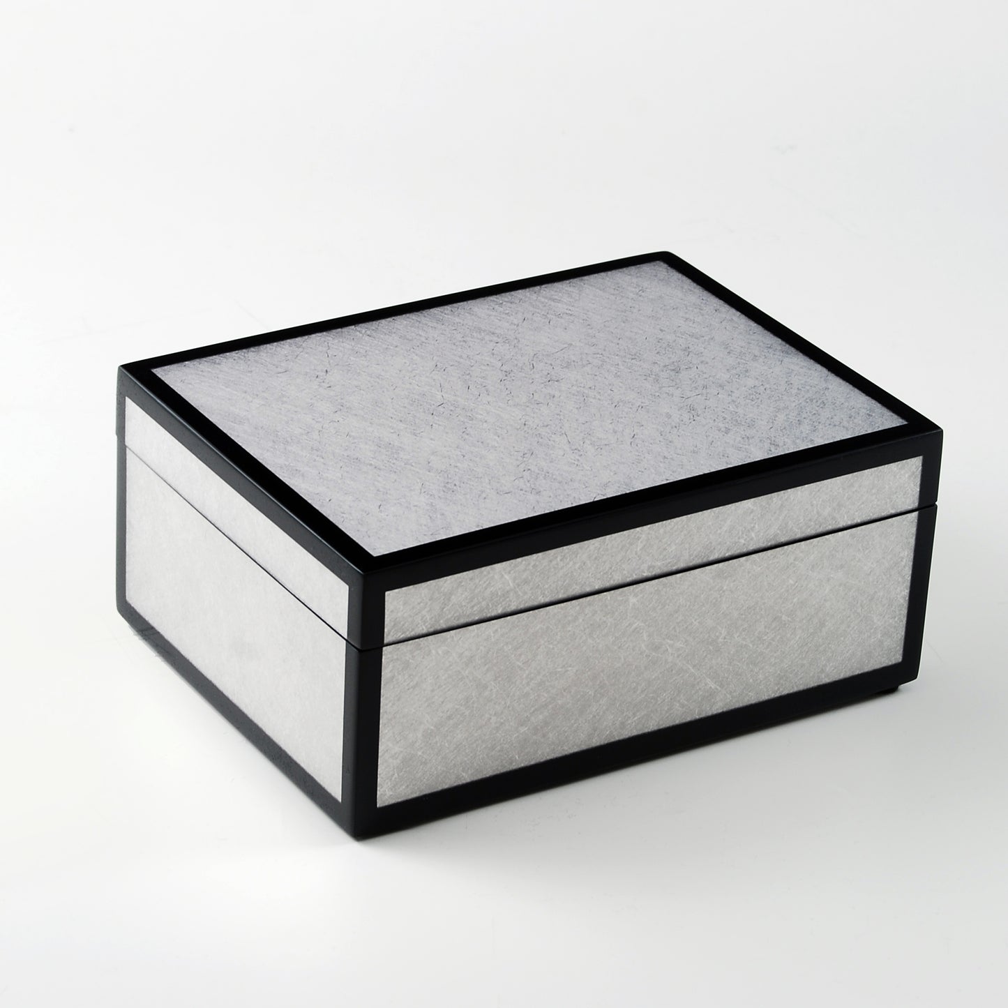 Shine Silver Leaf - Medium Box